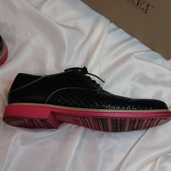 J's Awake Men's Shoes - Picture 5 of 11